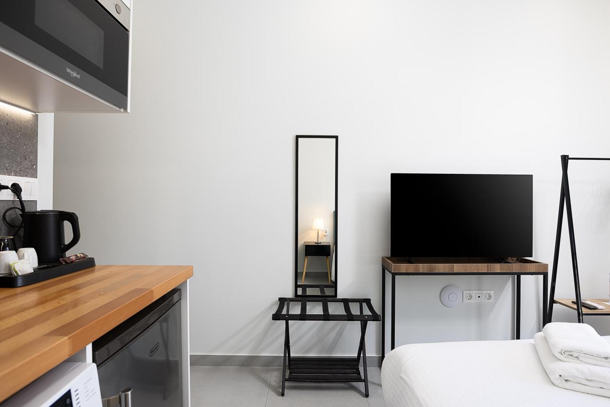 The Omnia Collection Pagrati Apartment Athens Room photo